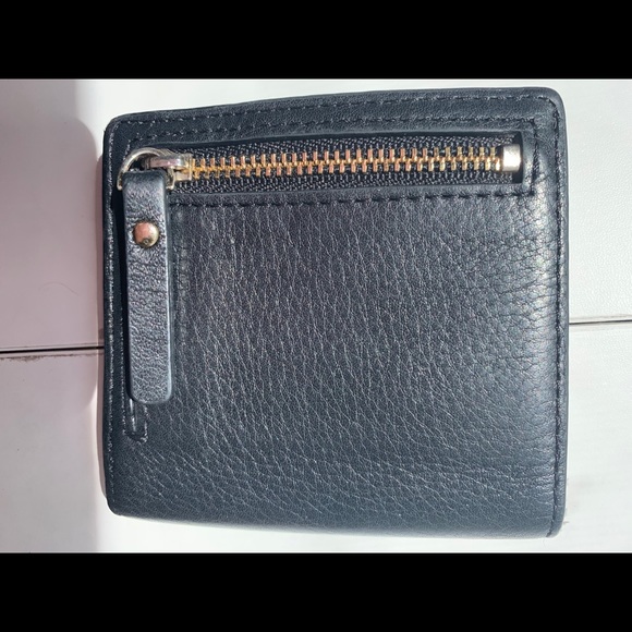 Leather Kate Spade ♠️ Wallet - Picture 2 of 10